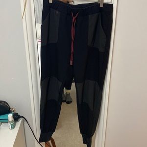 Figs Zamora joggers - Disney edition